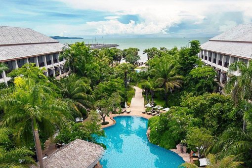 Ravindra Beach Resort and Spa 5*